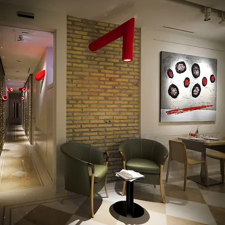 نافونا رومز 4*