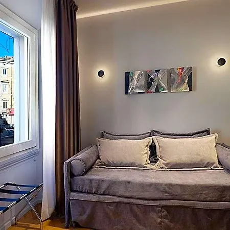 Navona 4*