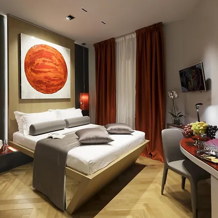 نافونا رومز روما