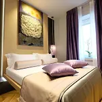 Navona 4*